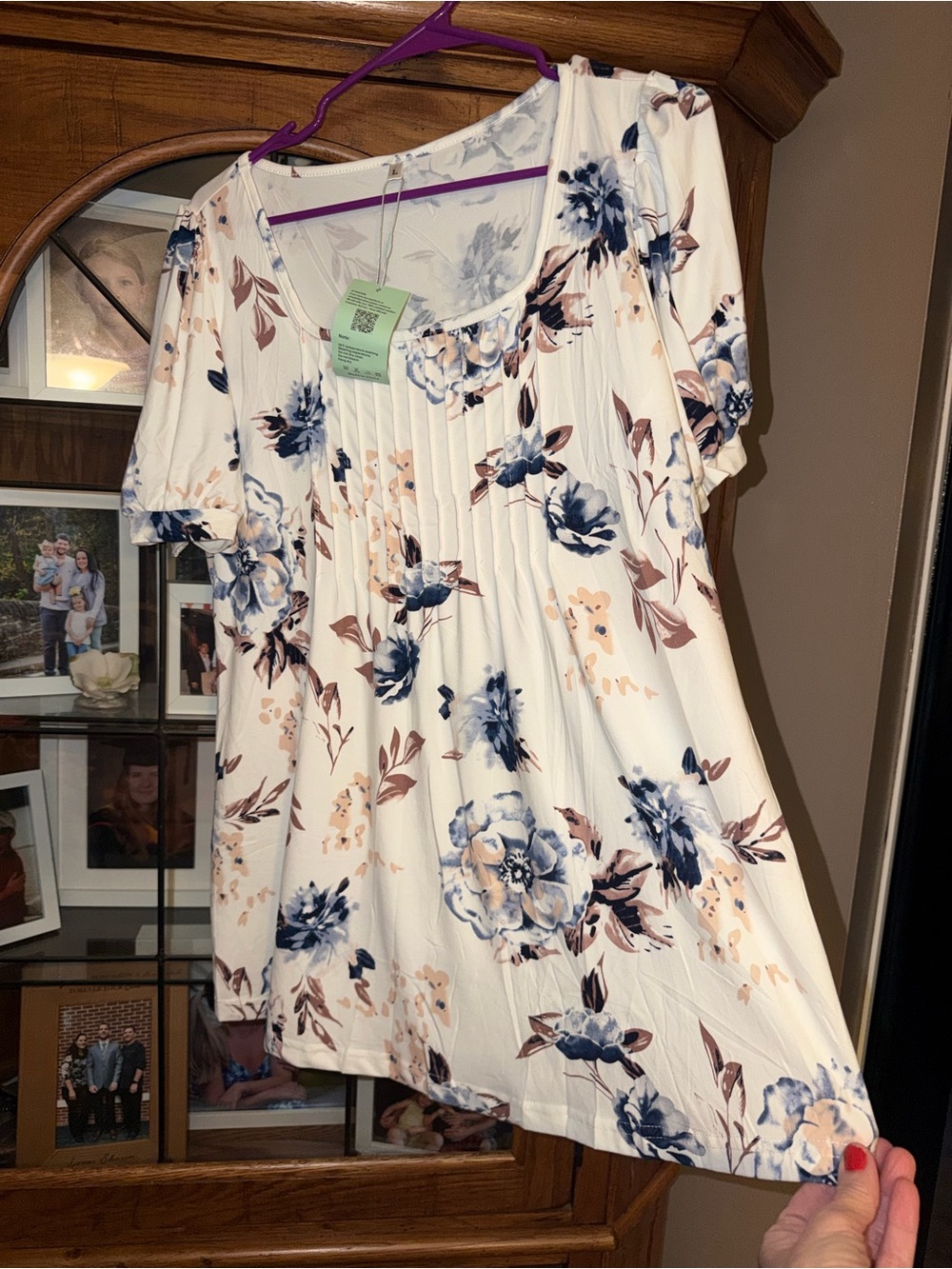 NEW NWT LARGE Floral Pleated Scoop Neck Blouse in White w/ Navy & Blush Flowers